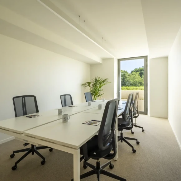 Bureau privé 20 m² 6 postes Coworking Rue Francis Jammes Biarritz 64200 - photo 3