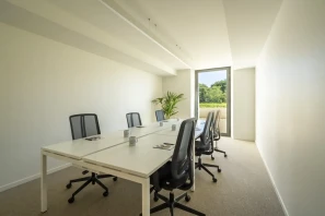Bureau privé - 64200 - 6 postes - 2400€