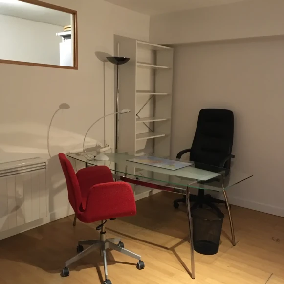 Bureau privé 40 m² 8 postes Location bureau Rue du Grand Prieuré Paris 75011 - photo 5