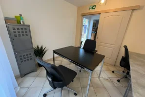 Bureau privé - 83470 - 2 postes - 90€