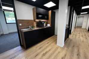 Bureau privé - 69800 - 4 postes - 500€