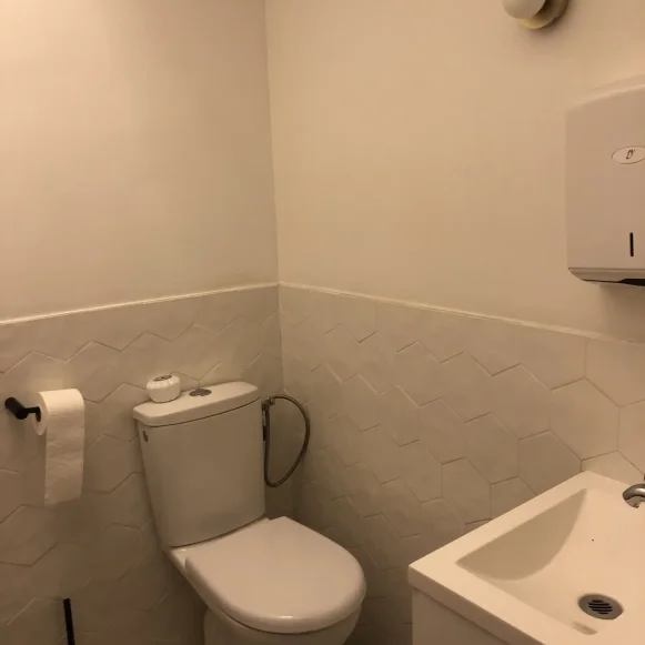 Bureau privé 11 m² 1 poste Coworking Rue Brochant Paris 75017 - photo 6