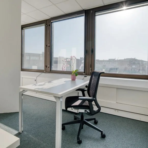 Bureau privé 18 m² 3 postes Coworking Allées Jean Jaurès Toulouse 31000 - photo 3