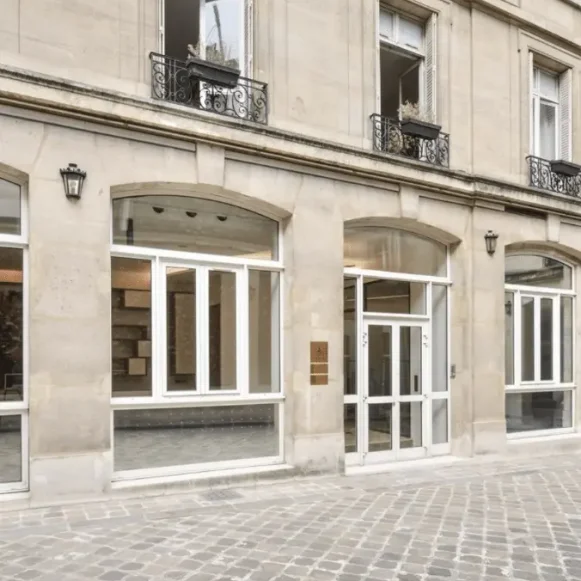 Espace indépendant 70 m² 14 postes Location bureau Rue de Téhéran Paris 75008 - photo 5