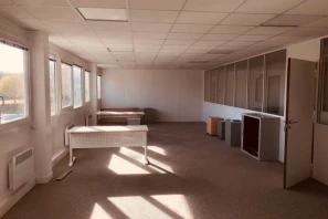 Bureau privé - 91570 - 13 postes - 3250€