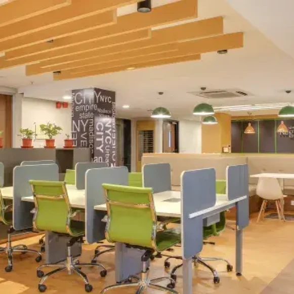 Bureau privé 4 m² 1 poste Location bureau Allée des Parcs Saint-Priest 69800 - photo 6