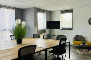 Bureau privé - 57070 - 4 postes - 1617€