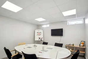 Espace indépendant - 77100 - 6 postes - 700€