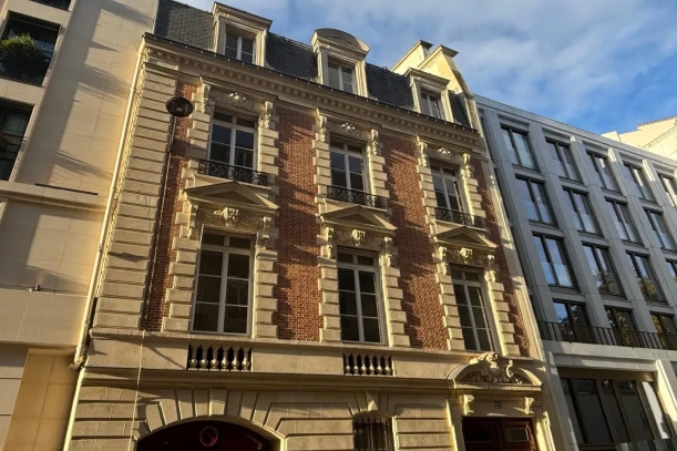 Espace indépendant - 75008 - 42 postes - 30000€