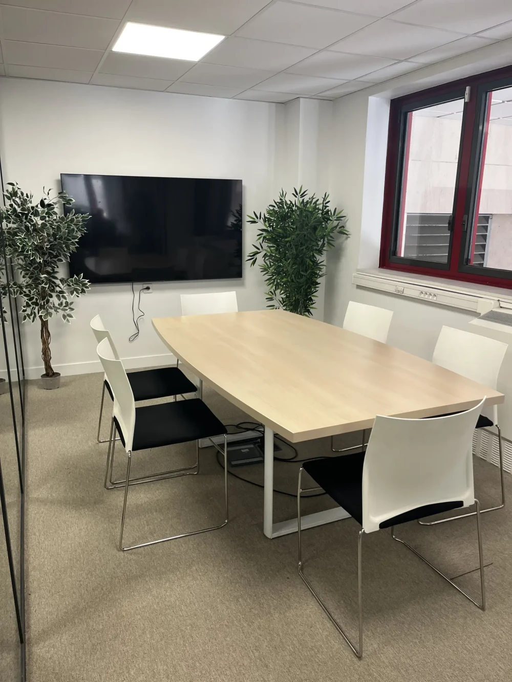 Bureau privé - 75014 - 5 postes - 2000€