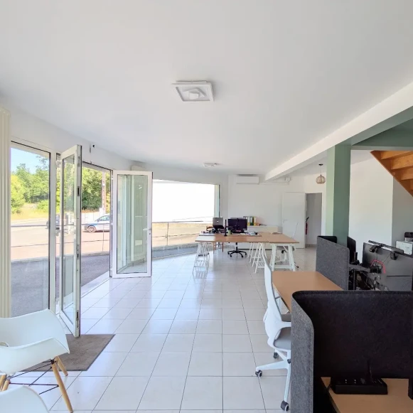 Open Space  8 postes Location bureau Rue de la Loire Sainte-Luce-sur-Loire 44980 - photo 6
