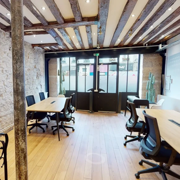 Open Space  2 postes Coworking Rue Saint-Martin Paris 75003 - photo 2