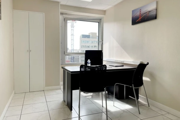 Bureau privé - 92200 - 1 poste - 750€