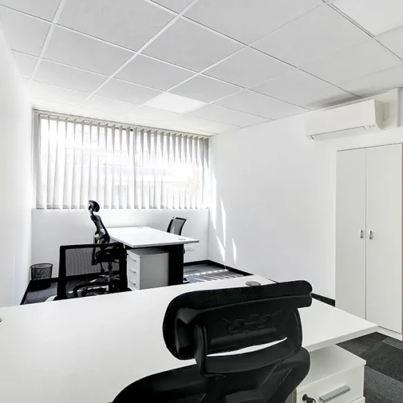 Bureau privé 19 m² 2 postes Location bureau Rue Jules Brunard Lyon 69007 - photo 2