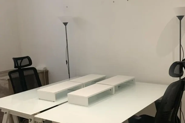 Bureau privé - 75016 - 2 postes - 800€