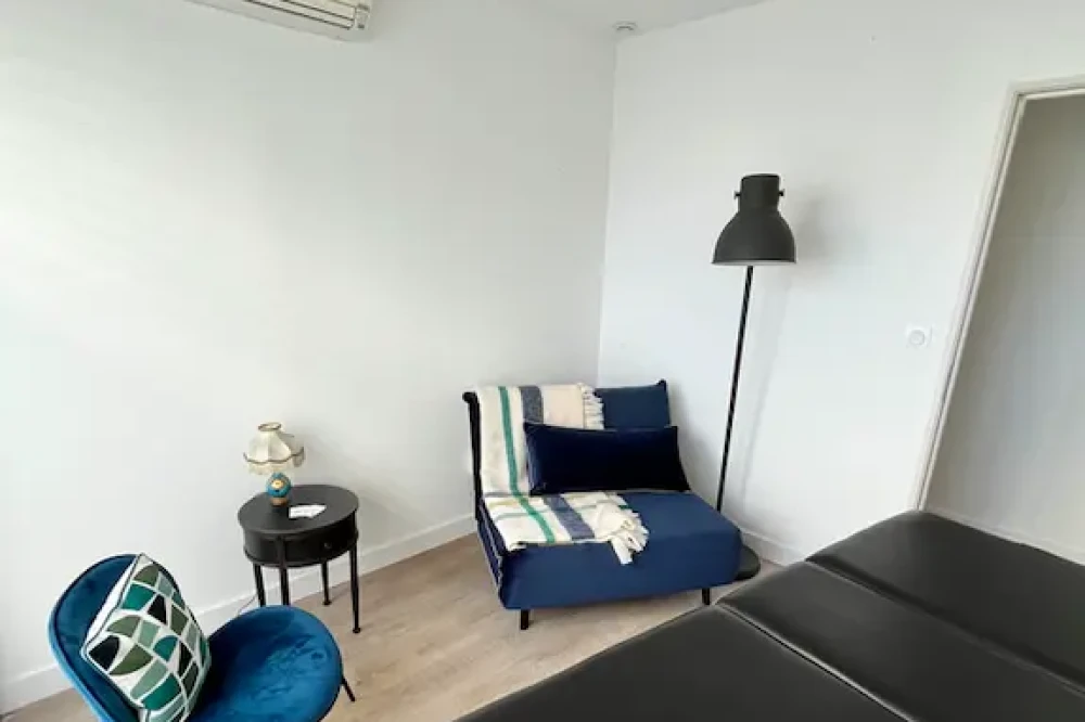Espace indépendant - 34000 - 1 poste - 330€