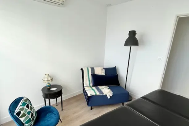 Espace indépendant - 34000 - 1 poste - 330€