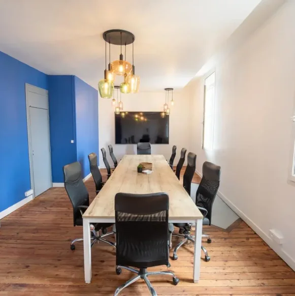 Bureau privé 25 m² 5 postes Coworking Rue Calve Bordeaux 33000 - photo 4