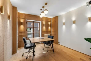 Bureau privé - 75019 - 3 postes - 810€