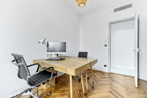 Bureau privé - 06000 - 2 postes - 900€