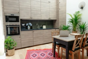 Espace indépendant - 33000 - 8 postes - 2200€