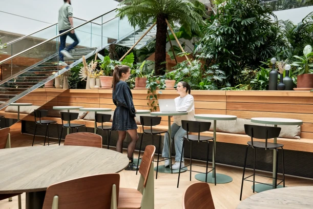 Open Space - 75009 - 4 postes - 350€