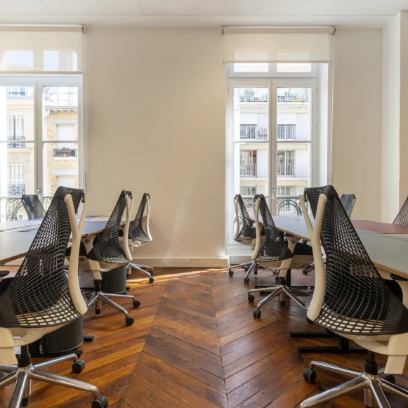 Bureau privé 12 m² 4 postes Coworking Avenue de la République Paris 75011 - photo 9