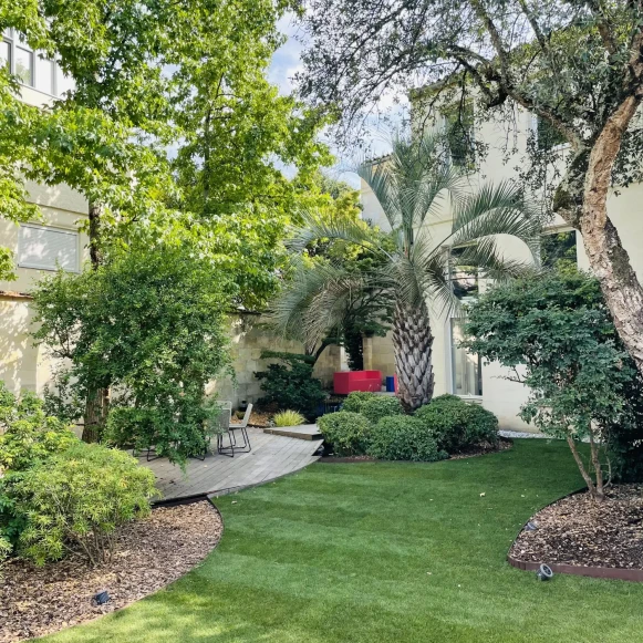 Bureau privé 21 m² 4 postes Location bureau Rue Turenne Bordeaux 33000 - photo 3