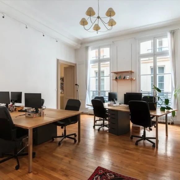 Espace indépendant 159 m² 20 postes Location bureau Rue Chapon Paris 75003 - photo 2