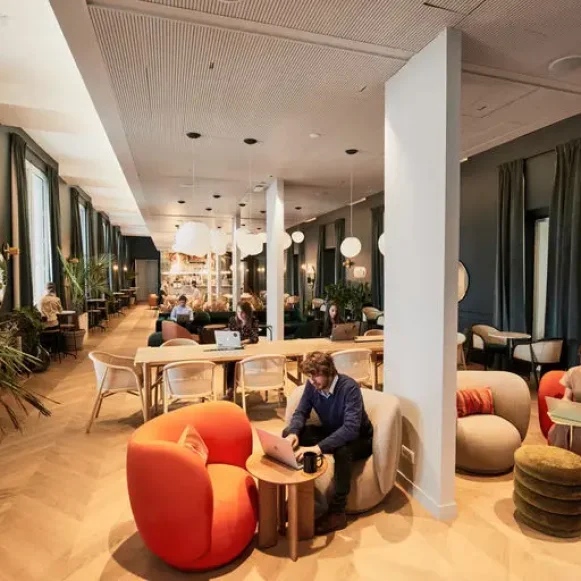 Bureau privé 122 m² 30 postes Location bureau Rue Royale Paris 75008 - photo 11
