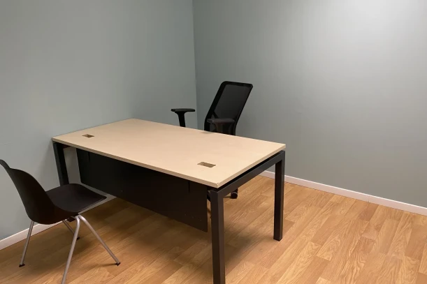 Bureau privé - 78990 - 1 poste - 297€