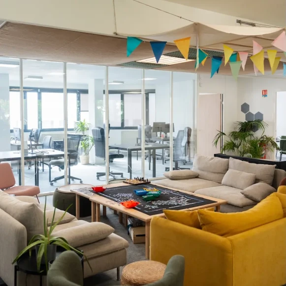 Espace indépendant 350 m² 35 postes Location bureau Rue Louis Blanc Lyon 69006 - photo 12