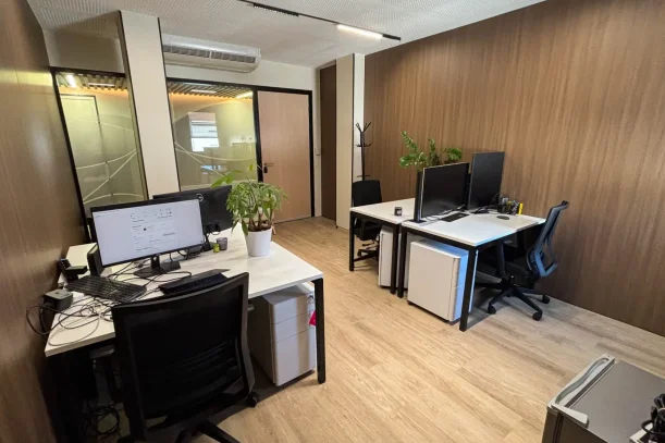 Bureau privé - 69003 - 5 postes - 990€