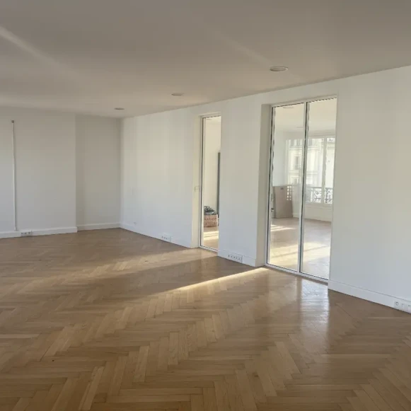 Espace indépendant 130 m² 21 postes Coworking Boulevard Saint Denis Paris 75002 - photo 3