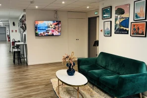 Bureau privé - 92600 - 3 postes - 600€