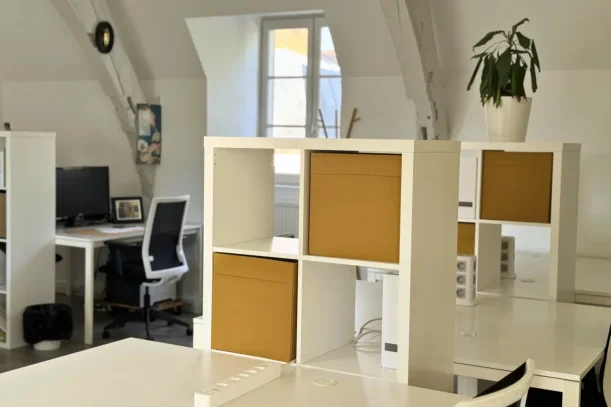 Open Space - 35000 - 5 postes - 350€