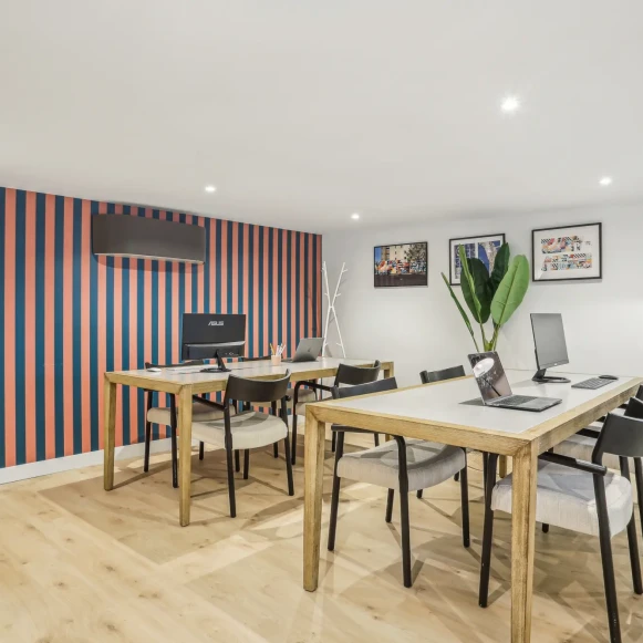 Espace indépendant 100 m² 16 postes Location bureau Rue du Sentier Paris 75002 - photo 9