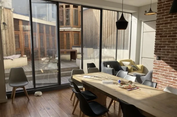Bureau privé - 33000 - 10 postes - 2700€