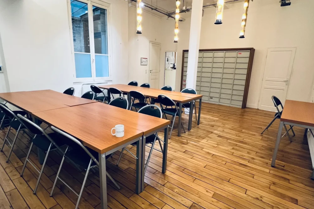 Espace indépendant - 75004 - 22 postes - 6950€