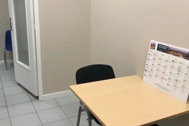 Bureau privé - 75020 - 1 poste - 210€