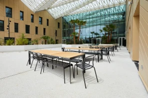 Open Space - 64200 - 26 postes - 357€