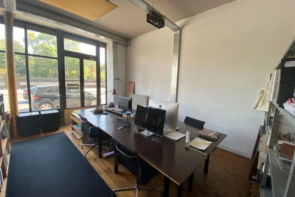 Open Space - 75017 - 2 postes - 330€