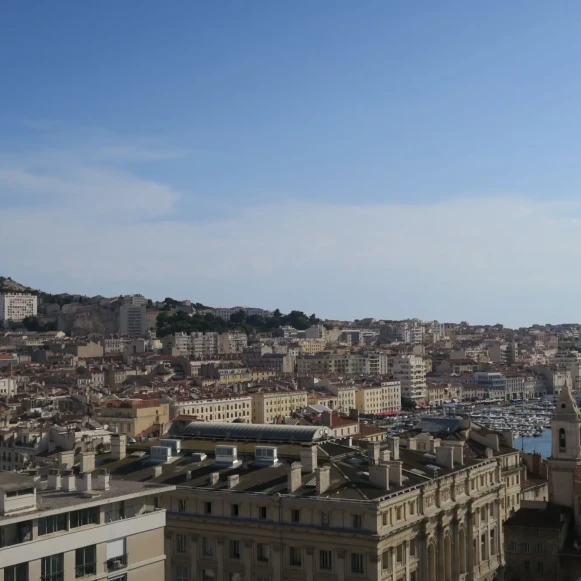 Bureau privé 40 m² 5 postes Coworking Cours Belsunce Marseille 13001 - photo 1