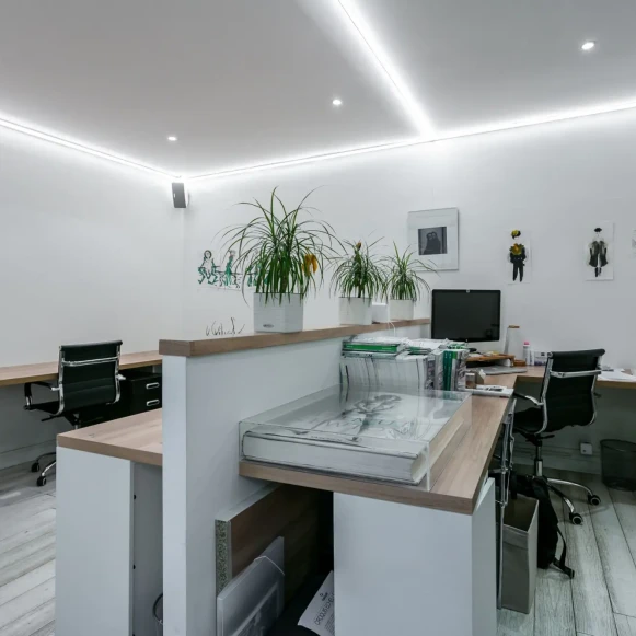 Espace indépendant 190 m² 36 postes Coworking Rue de Sévigné Paris 75003 - photo 8
