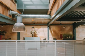 Open Space - 33000 - 22 postes - 200€