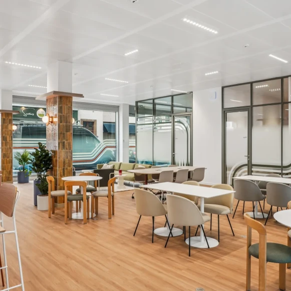 Bureau privé 55 m² 4 postes Location bureau Rue Juliette Récamier Lyon 69006 - photo 7