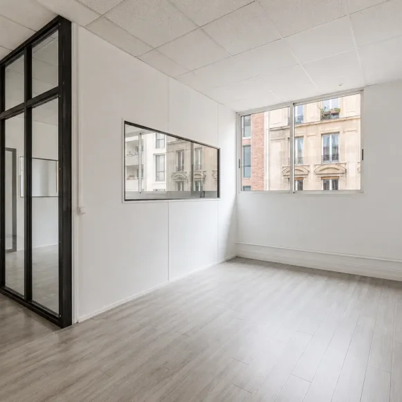Espace indépendant 203 m² 30 postes Coworking Rue de Charonne Paris 75011 - photo 2