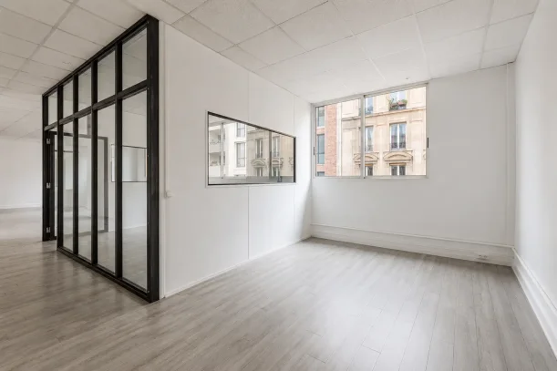 Espace indépendant - 75011 - 30 postes - 3800€