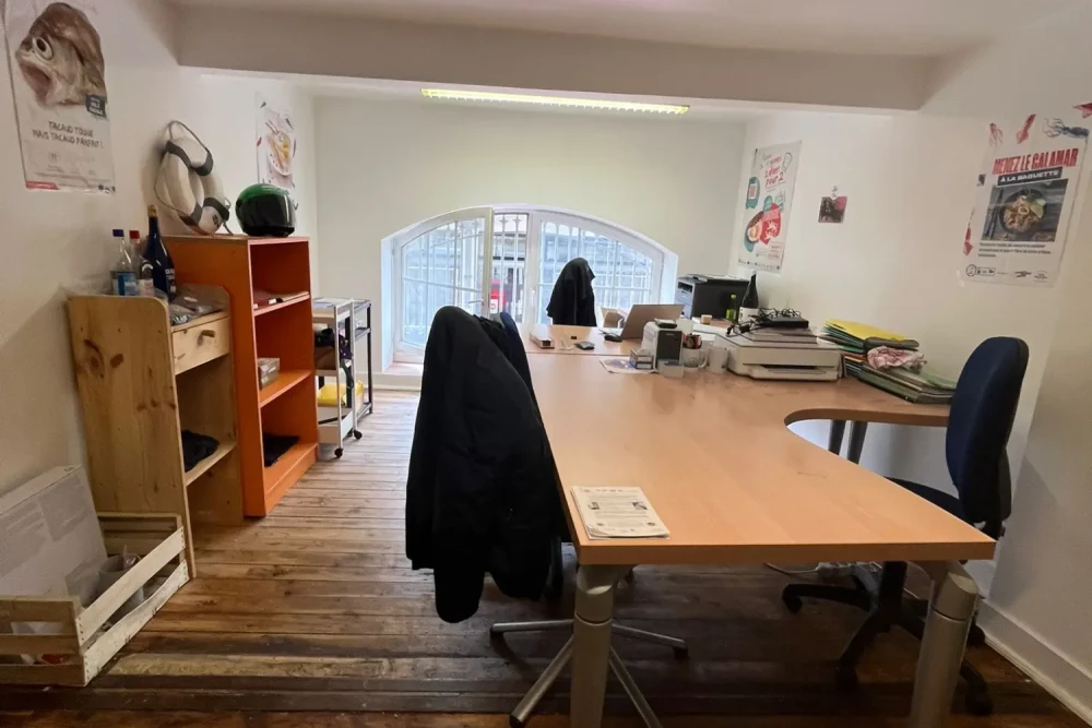Bureau privé - 33800 - 9 postes - 1300€