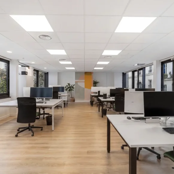 Espace indépendant 250 m² 26 postes Location bureau Rue du Sentier Paris 75002 - photo 3